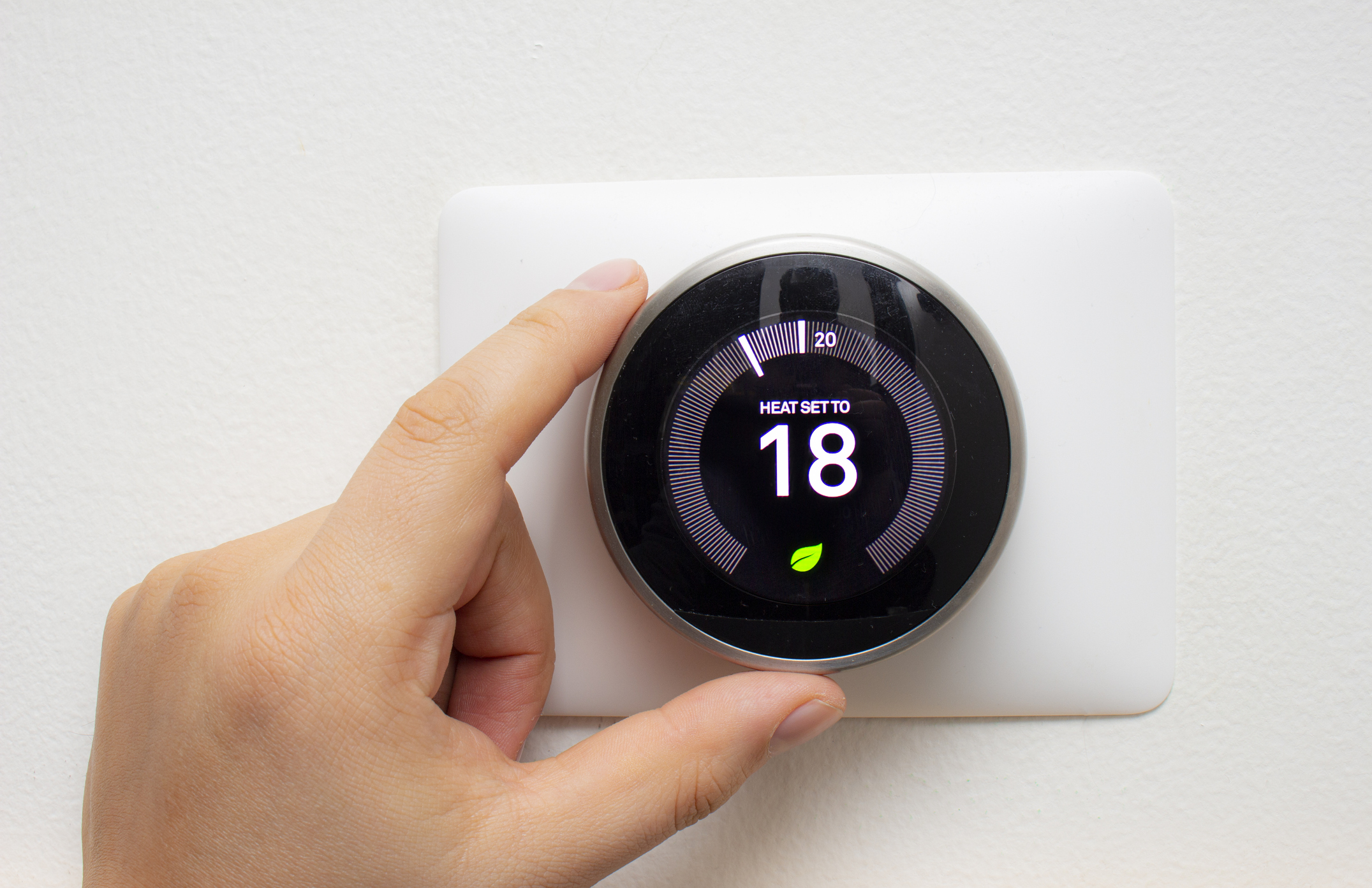 10 Life-Changing Gifts That Will Simplify Your Daily Routine 8 6 Reasons to Install a Smart Thermostat